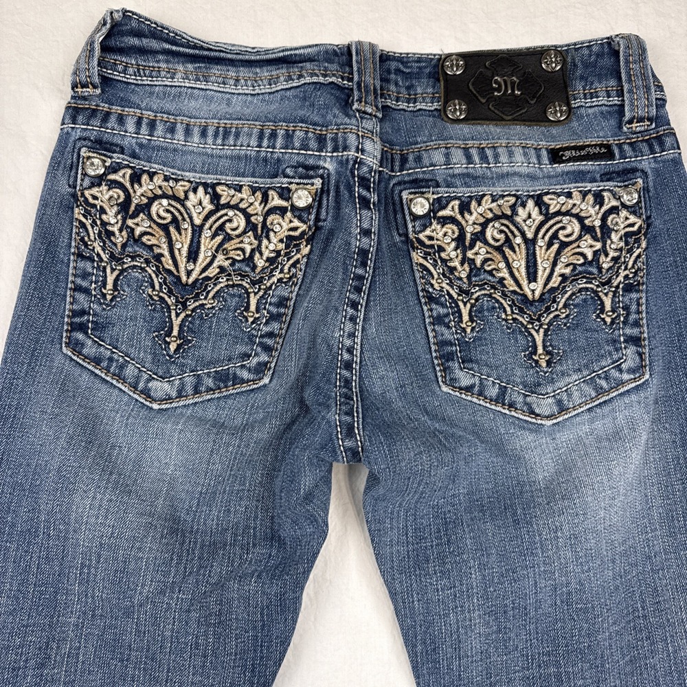 Miss Me jEANS wOMENS 27 /33 jW5611B bOOT eMBROIDERED rHINESTONES wHISKERING Y2K